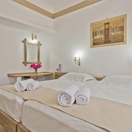 Lägenhetshotell Philoxenia 3*
